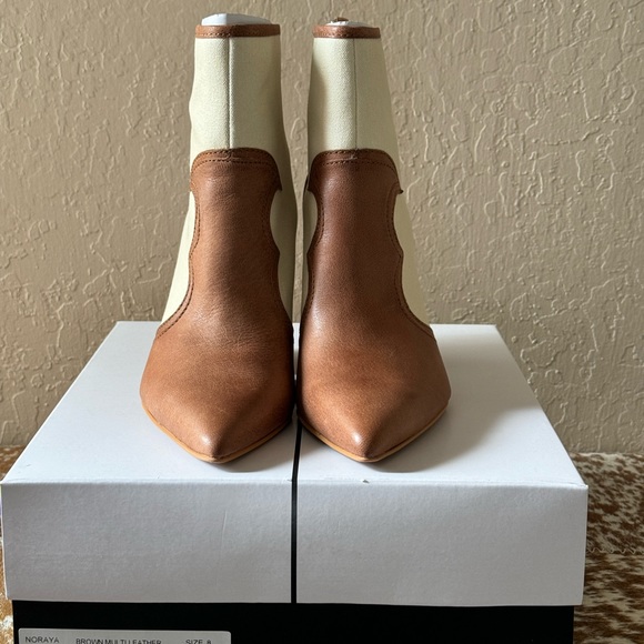 Dolce Vita Leather Heeled Ankle Boots - Noraya Size 8. Brand New. Never worn. - Picture 4 of 6